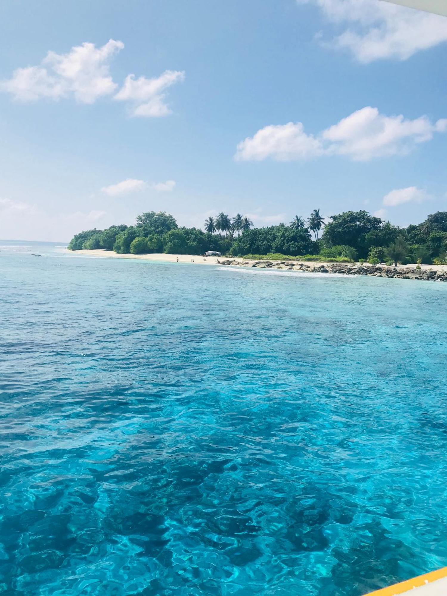 Bon Abri Maldives Hotel Manadhoo Bagian luar foto