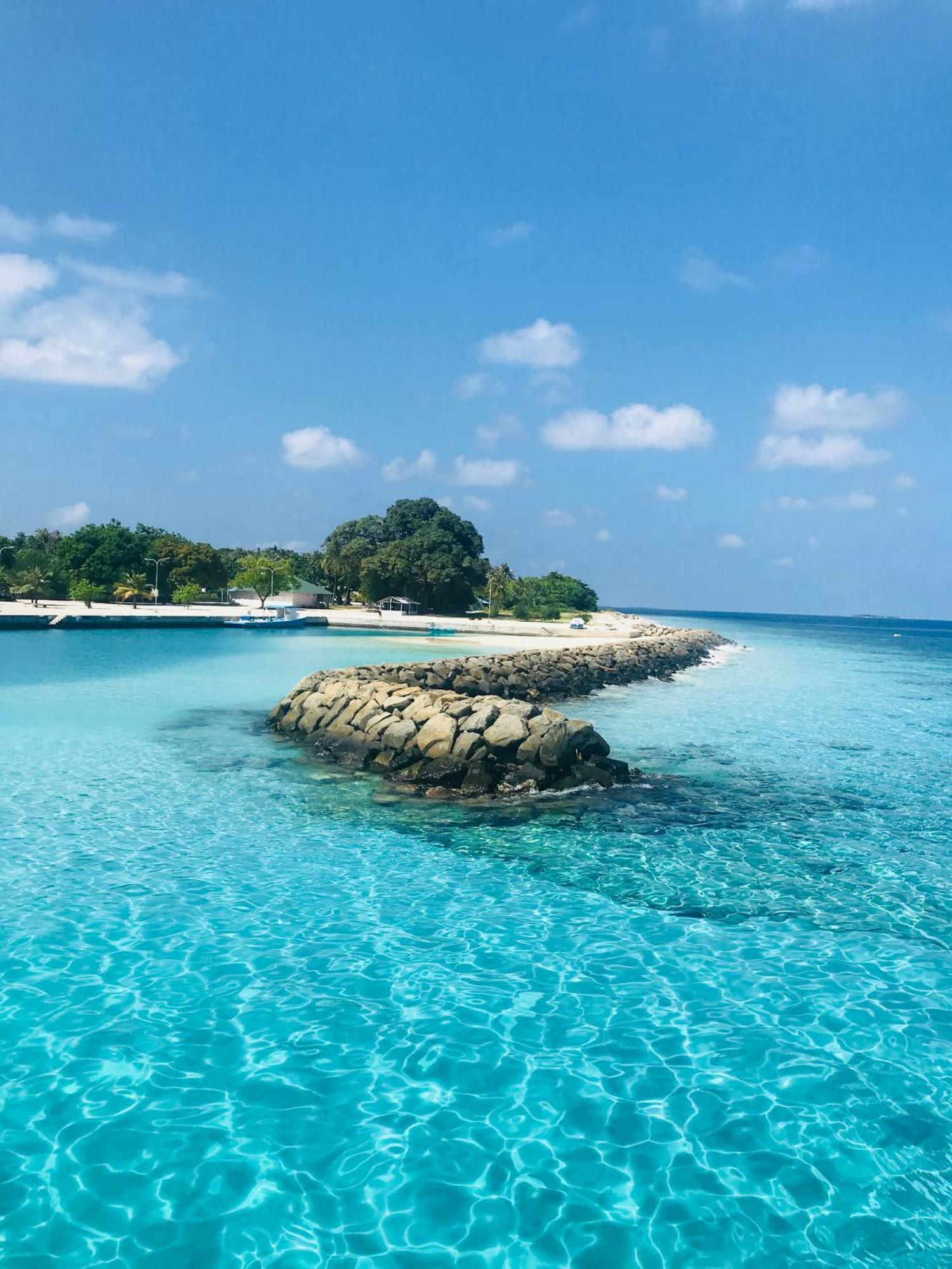 Bon Abri Maldives Hotel Manadhoo Bagian luar foto